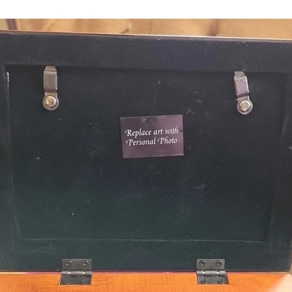 Hummingbirds Musical Jewelry Box Plays Wind Beneath My Wings - Picture 4 of 5